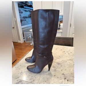 Ann Taylor knee high brown ridding heeled boots size 8